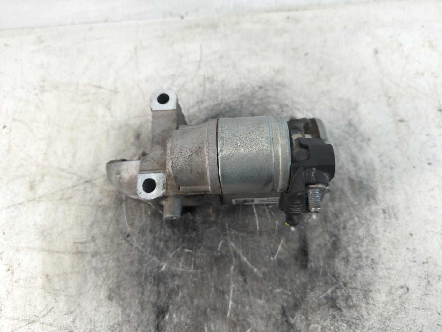 2016 Gmc Yukon Xl Car Starter Motor Solenoid OEM P/N:12667173 Fits Fits 2014 2015 2017 2018 2019 2020 OEM Used Auto Parts - 