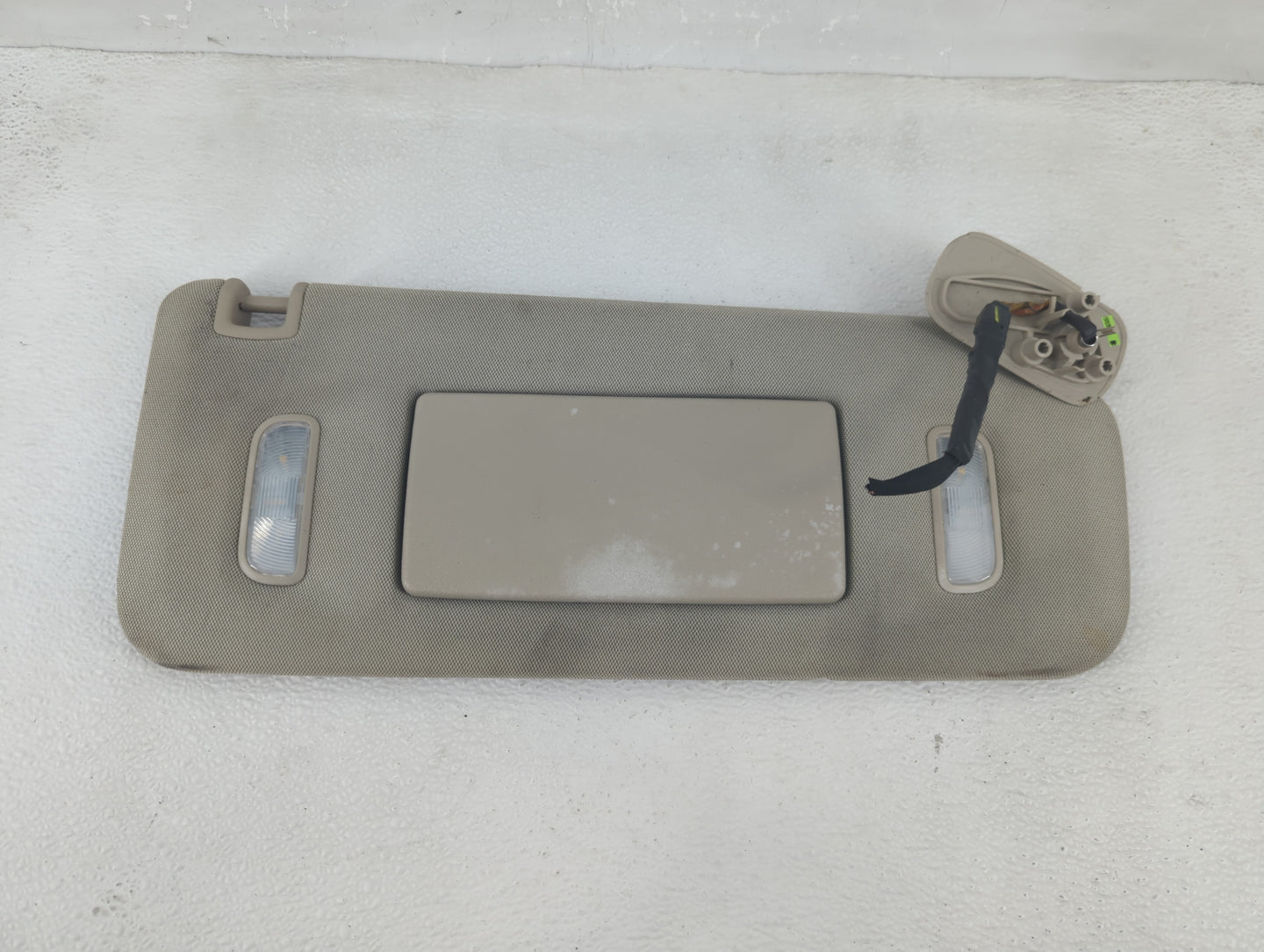 2016 Gmc Yukon Xl 1500 Sun Visor Shade Replacement Passenger Right Mirror Fits Fits 2015 2017 2018 2019 2020 OEM Used Auto P