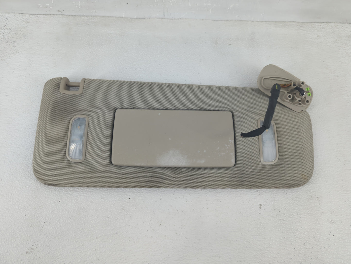 2016 Gmc Yukon Xl 1500 Sun Visor Shade Replacement Passenger Right Mirror Fits Fits 2015 2017 2018 2019 2020 OEM Used Auto P