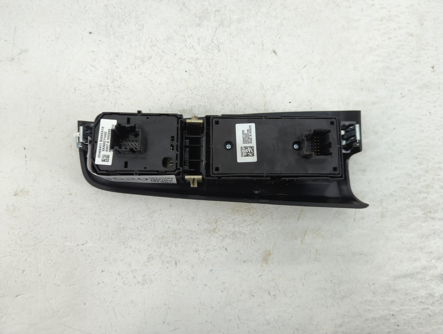 2016 Gmc Yukon Xl 1500 Master Power Window Switch Replacement Driver Side Left P/N:B067EA09 23427094 Fits OEM Used Auto Part