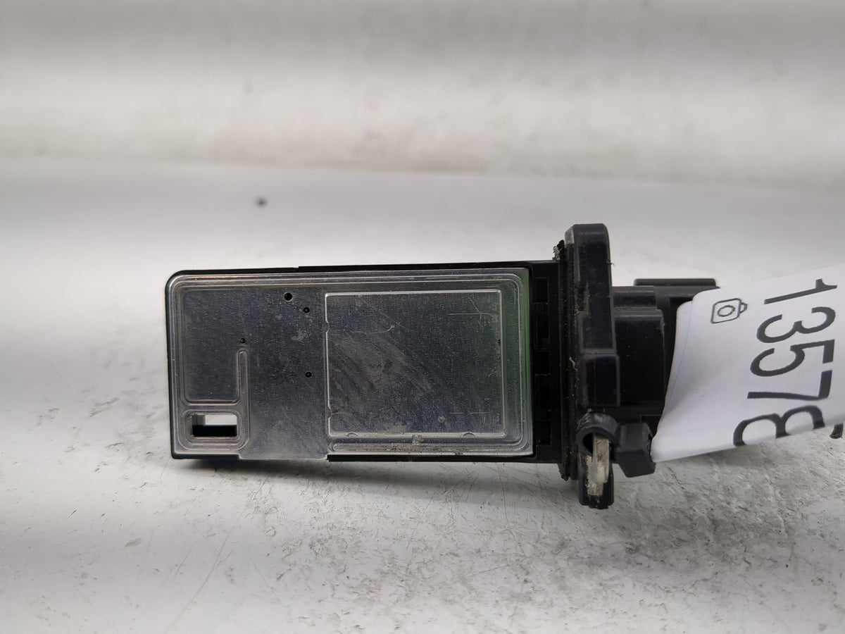 Gmc Yukon Xl 1500 Mass Air Flow Meter Maf Sensor 1357883 - Oemusedautoparts1.com