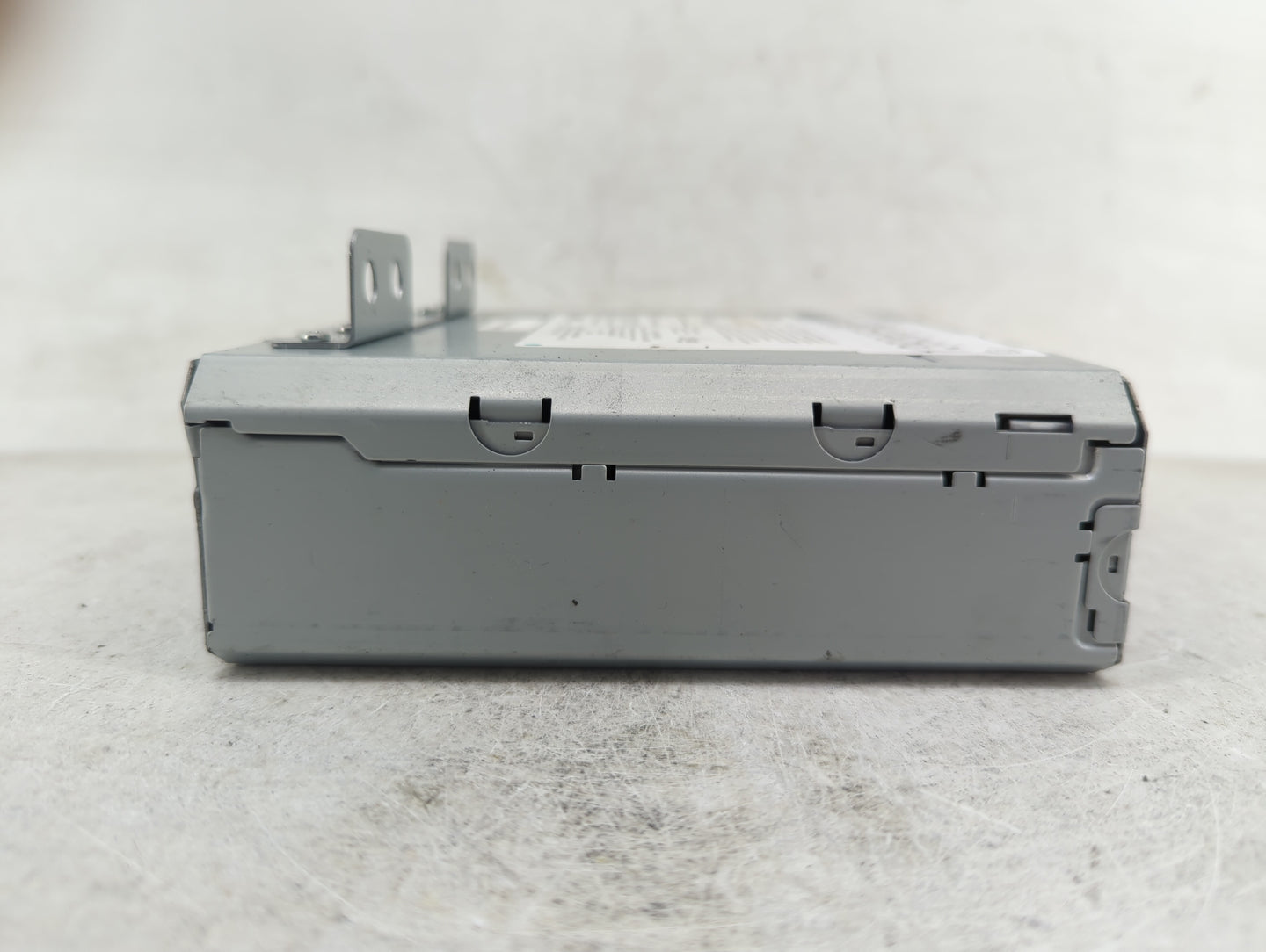 2016 Gmc Yukon Xl 1500 Radio AM FM Cd Player Receiver Replacement P/N:84214286 Fits Fits 2015 2017 2018 2019 2020 OEM Used A