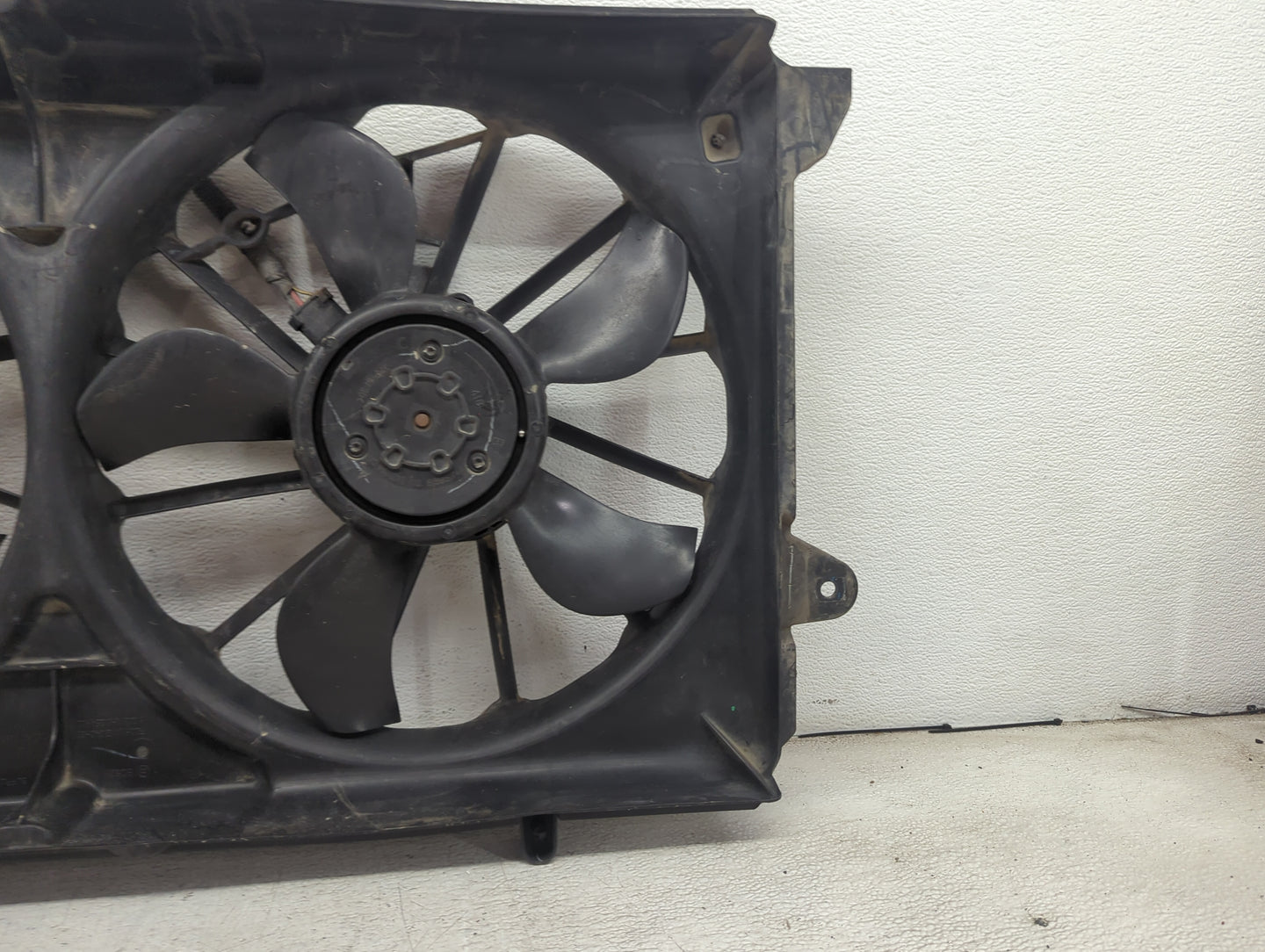 2016 Gmc Yukon Xl 1500 Electric Radiator Cooling Fan Motor Assembly P/N:68395H Fits Fits 2014 2015 2017 2018 2019 2020 2021 