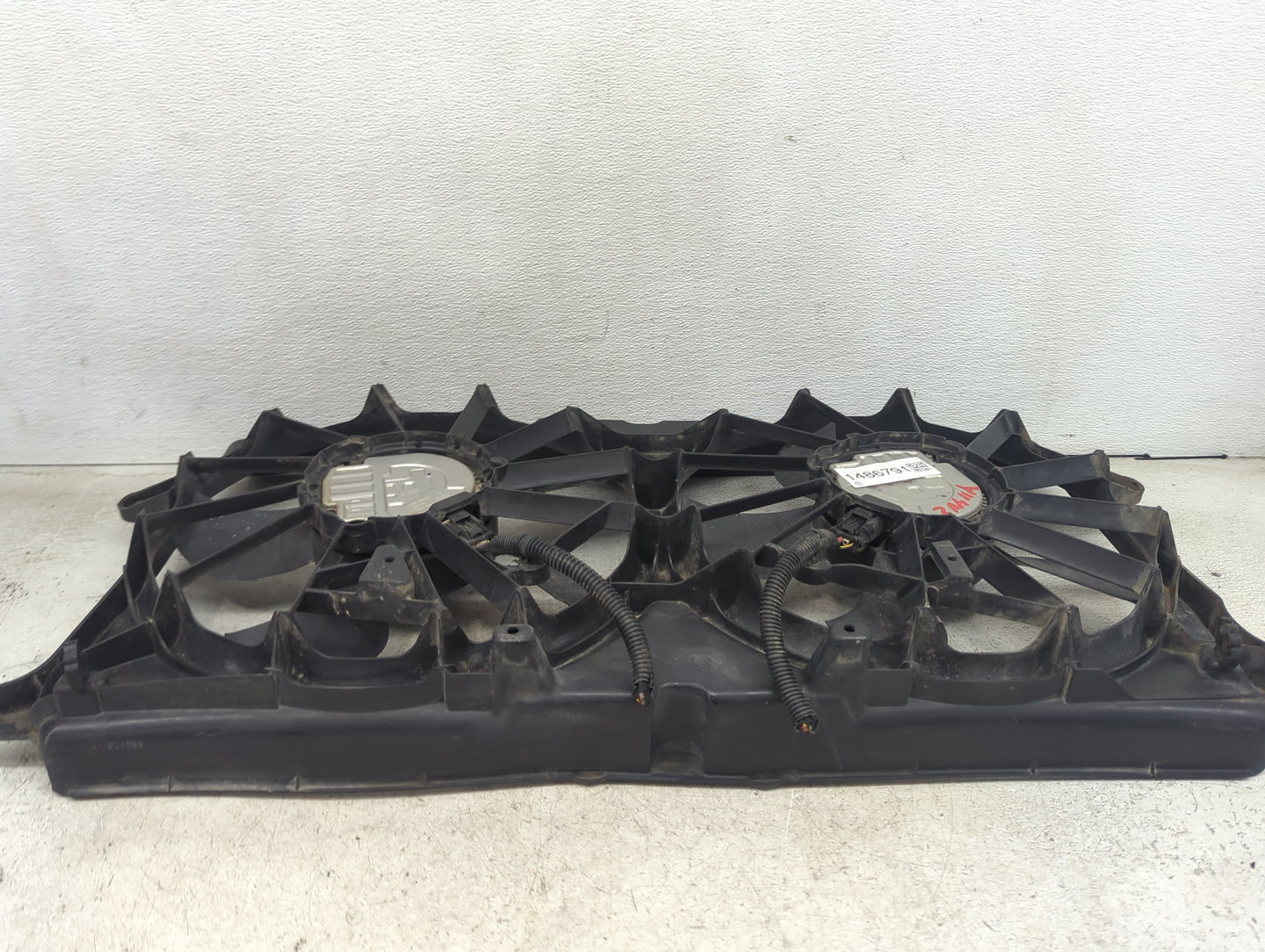 2016 Gmc Yukon Xl 1500 Electric Radiator Cooling Fan Motor Assembly P/N:68395H Fits Fits 2014 2015 2017 2018 2019 2020 2021 