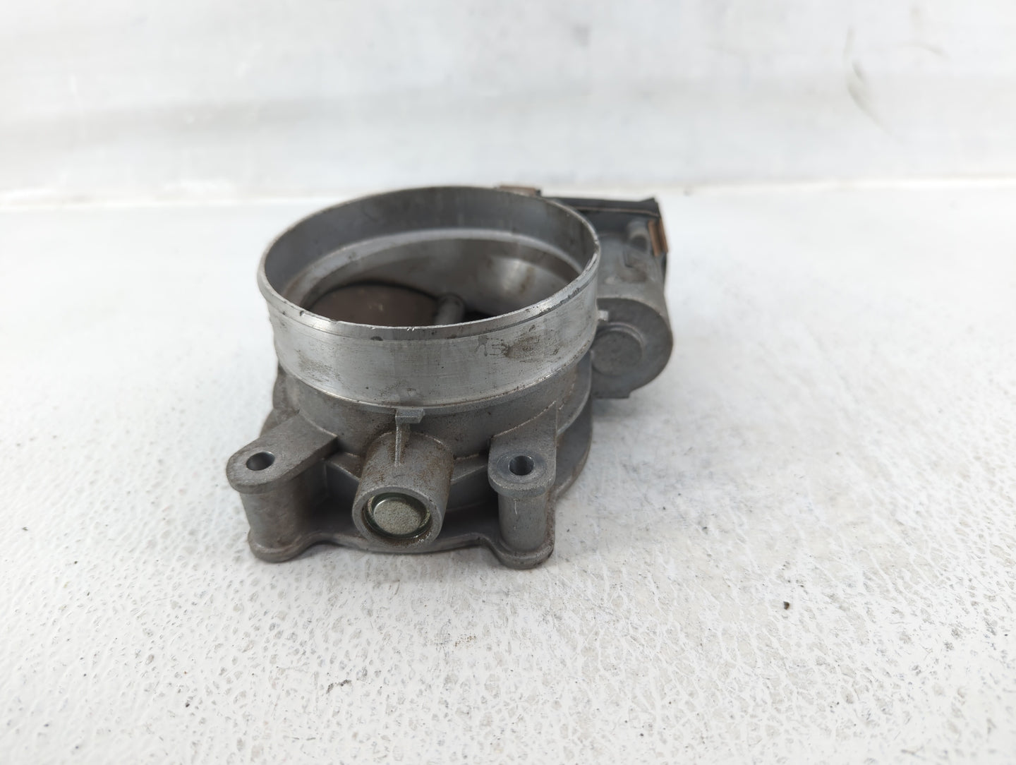 2016 Gmc Yukon Xl 1500 Throttle Body P/N:12620263 Fits Fits 2014 2015 2017 2018 2019 2020 2021 2022 OEM Used Auto Parts - Oe