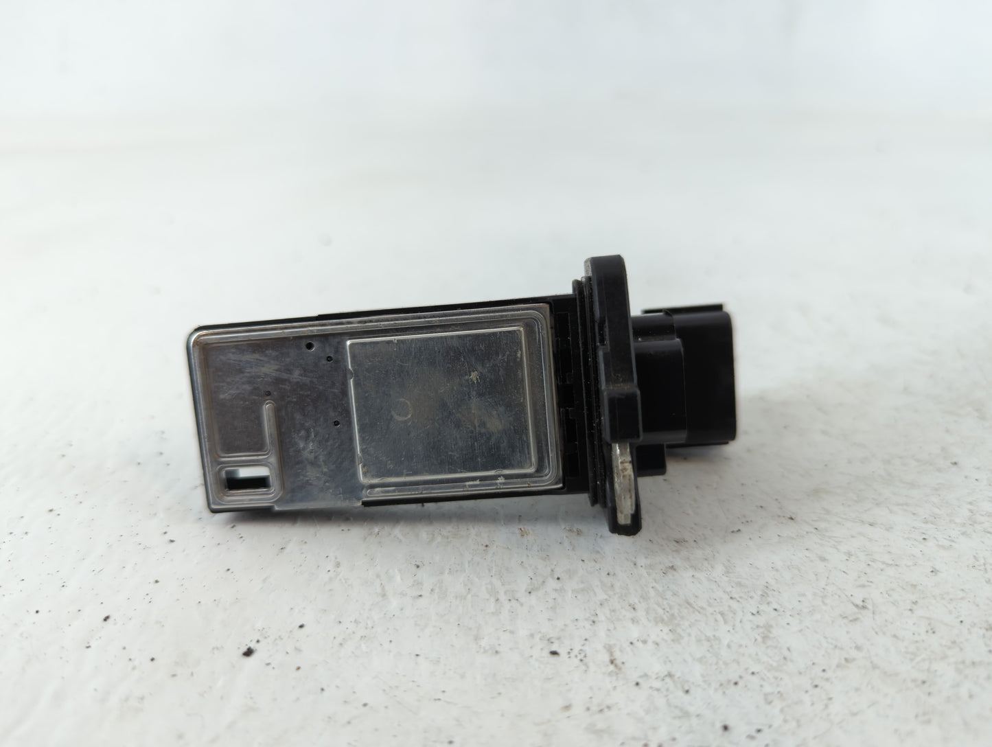 Gmc Yukon Xl 1500 Mass Air Flow Meter Maf - Oemusedautoparts1.com