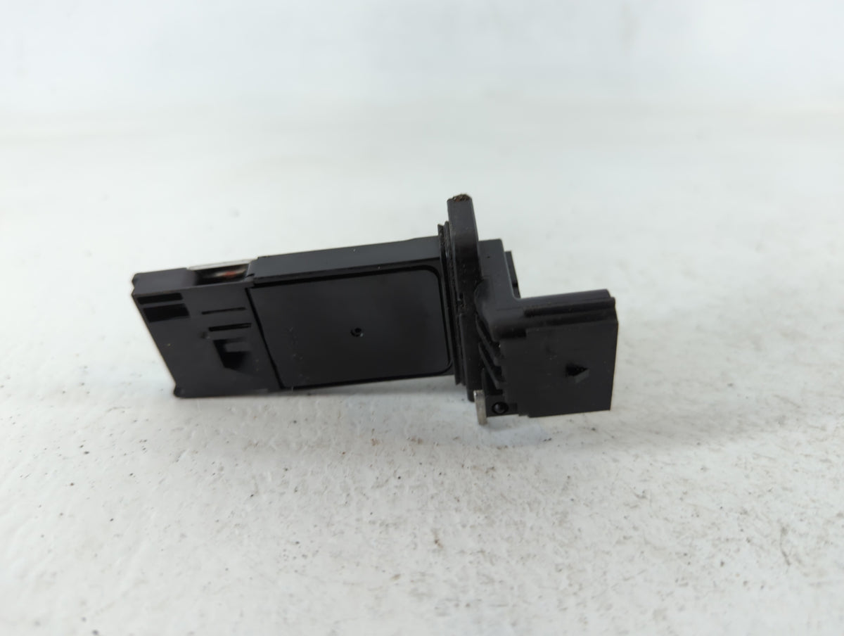 Gmc Yukon Xl 1500 Mass Air Flow Meter Maf Sensor 657633 - Oemusedautoparts1.com