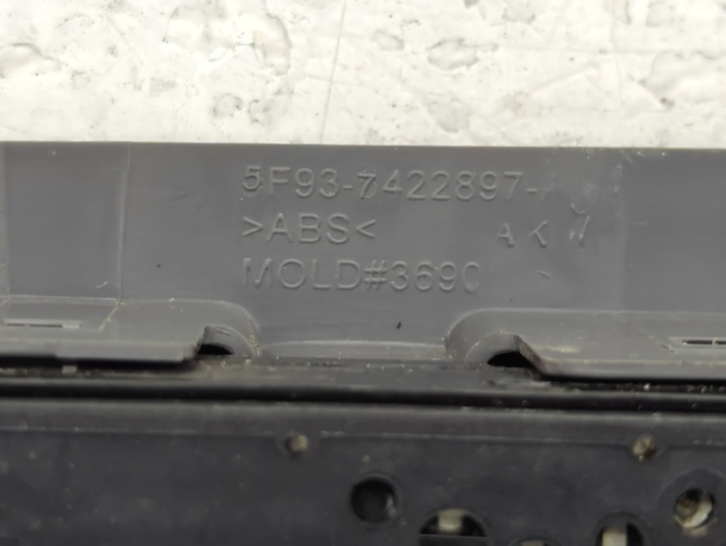 2016 Gmc Yukon Xl 1500 Master Power Window Switch Replacement Driver Side Left P/N:5F93-7422897 Fits Fits 2015 2017 2018 201