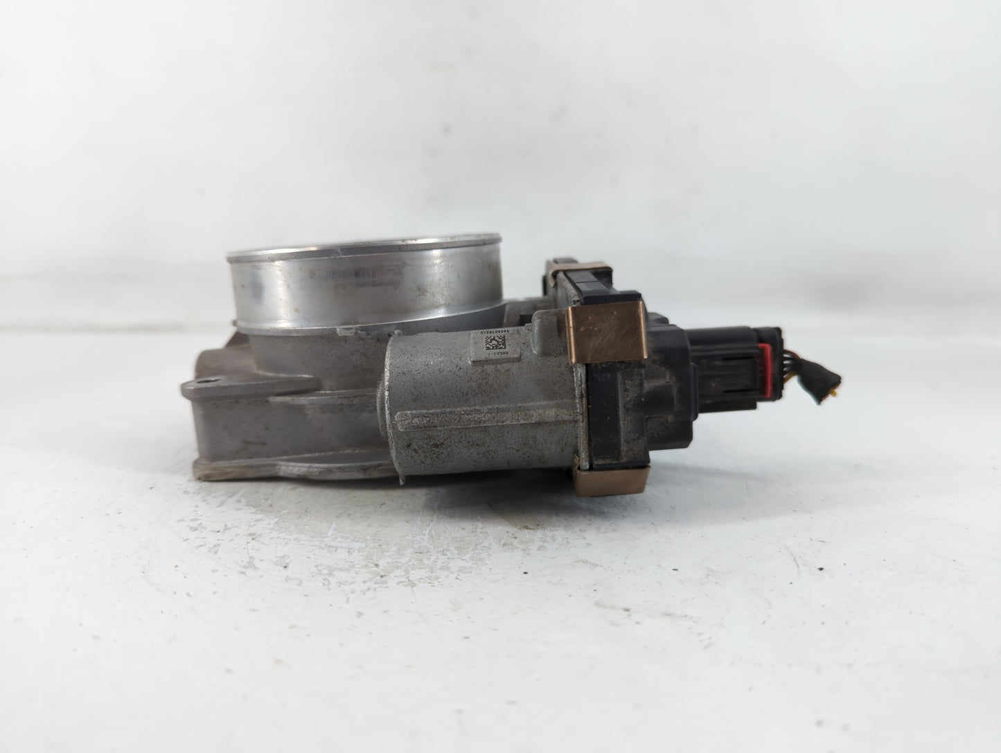 2016 Gmc Yukon Xl 1500 Throttle Body P/N:12617792 Fits Fits 2014 2015 2017 2018 2019 2020 2021 2022 OEM Used Auto Parts - Oe