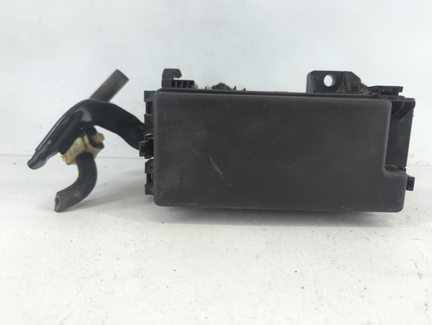 2016 Honda Accord Fusebox Fuse Box Panel Relay Module P/N:03E8F0090 Fits OEM Used Auto Parts - Oemusedautoparts1.com