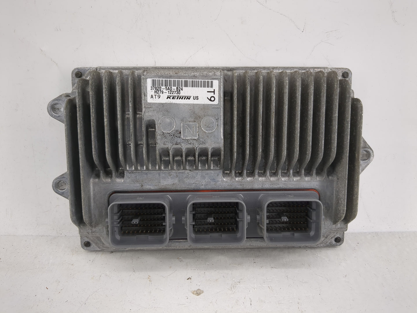 2016-2017 Honda Accord PCM Engine Control Computer ECU ECM PCU OEM P/N:37820-5A0-B44 Fits Fits 2016 2017 OEM Used Auto Parts
