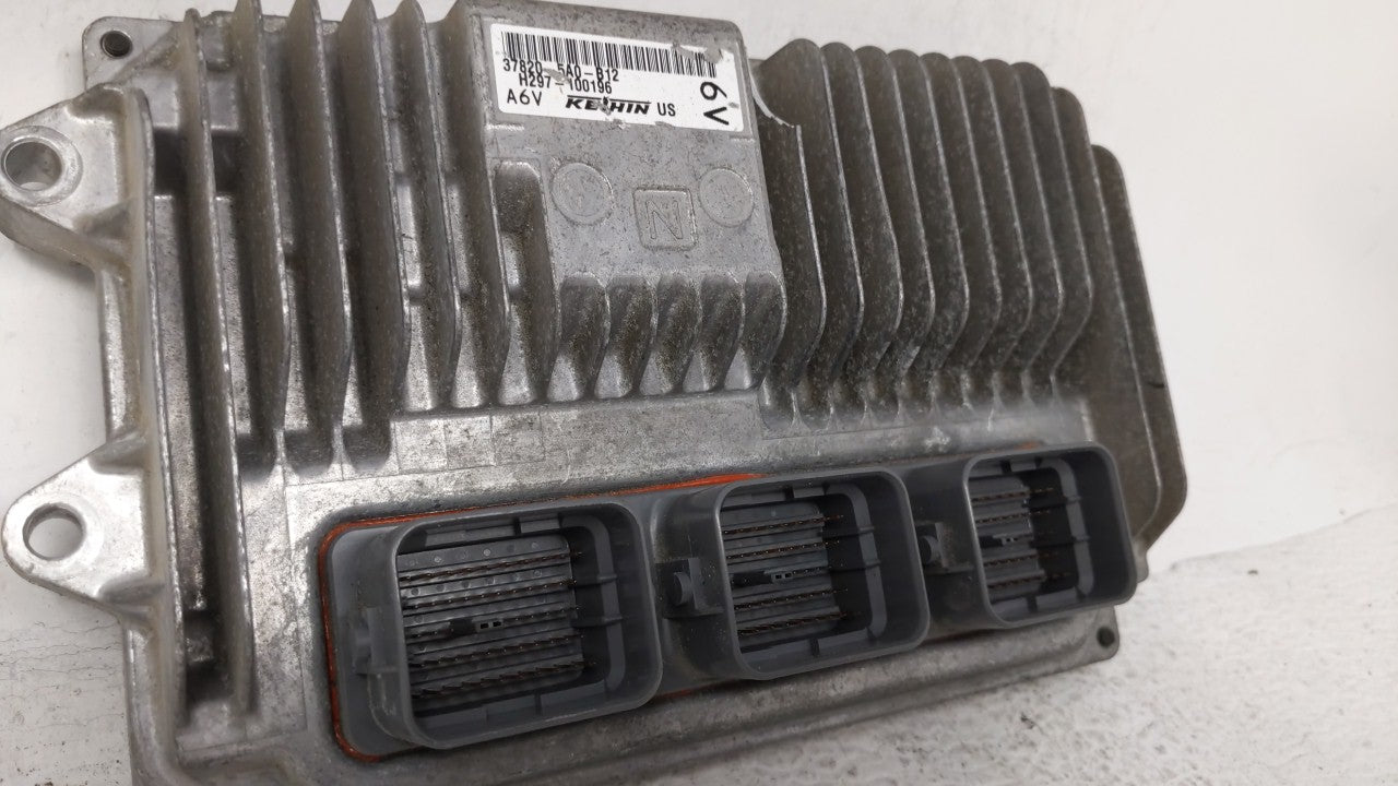 2016-2017 Honda Accord PCM Engine Control Computer ECU ECM PCU OEM P/N:37820-5A0-B12 Fits Fits 2016 2017 OEM Used Auto Parts