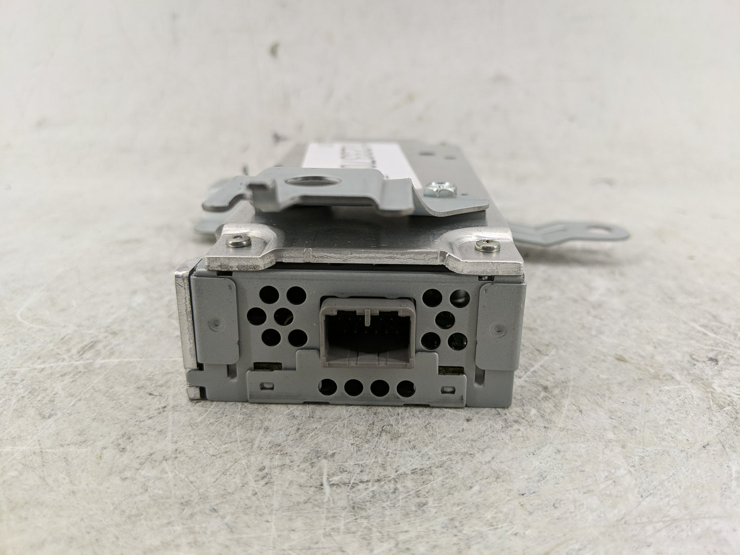 2016-2017 Honda Accord Radio AM FM Cd Player Receiver Replacement Fits Fits 2016 2017 OEM Used Auto Parts - Oemusedautoparts