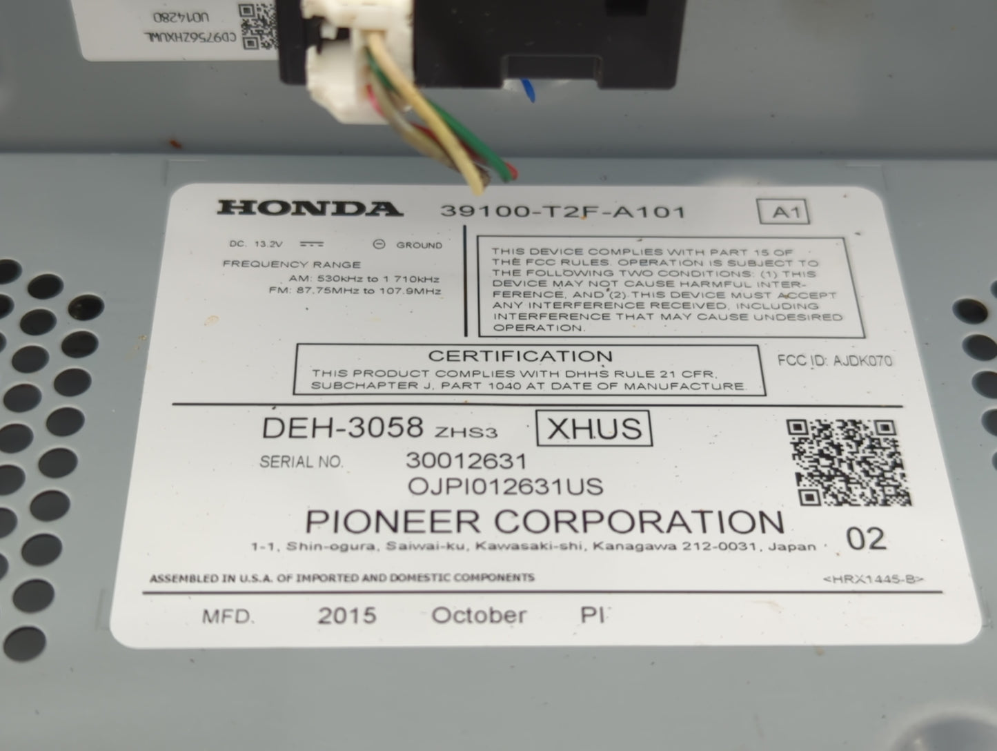2016-2017 Honda Accord Radio AM FM Cd Player Receiver Replacement P/N:39100-T2F-A101 Fits Fits 2016 2017 OEM Used Auto Parts