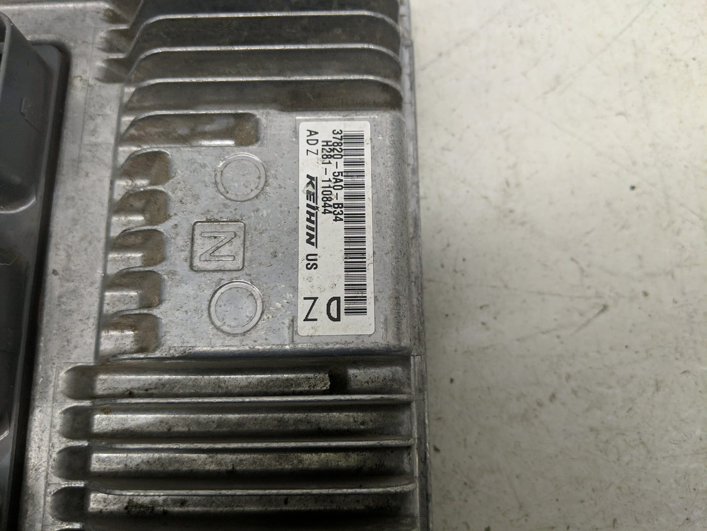 2016-2017 Honda Accord PCM Engine Control Computer ECU ECM PCU OEM P/N:37820-5A0-B34 Fits Fits 2016 2017 OEM Used Auto Parts