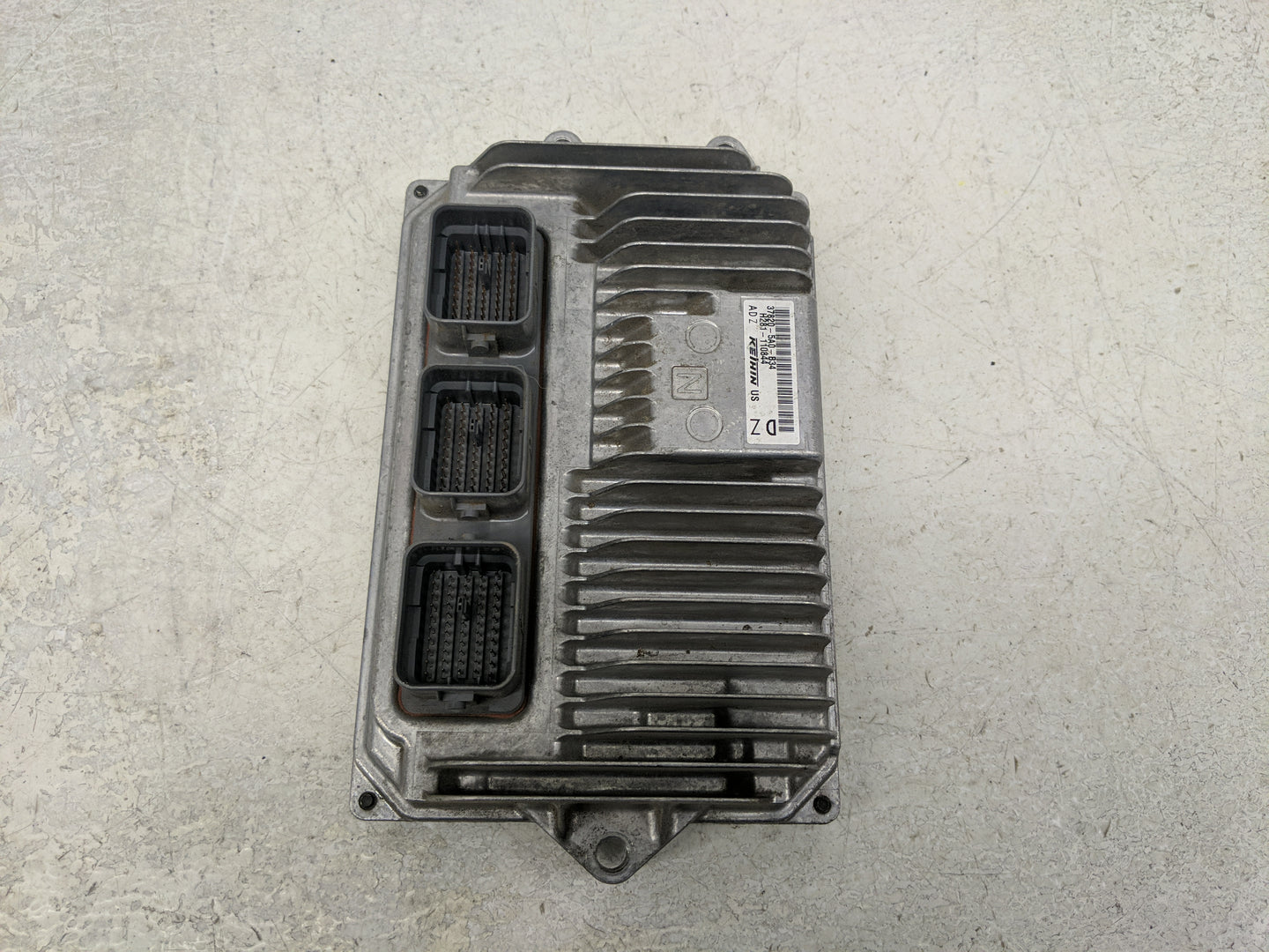 2016-2017 Honda Accord PCM Engine Control Computer ECU ECM PCU OEM P/N:37820-5A0-B34 Fits Fits 2016 2017 OEM Used Auto Parts