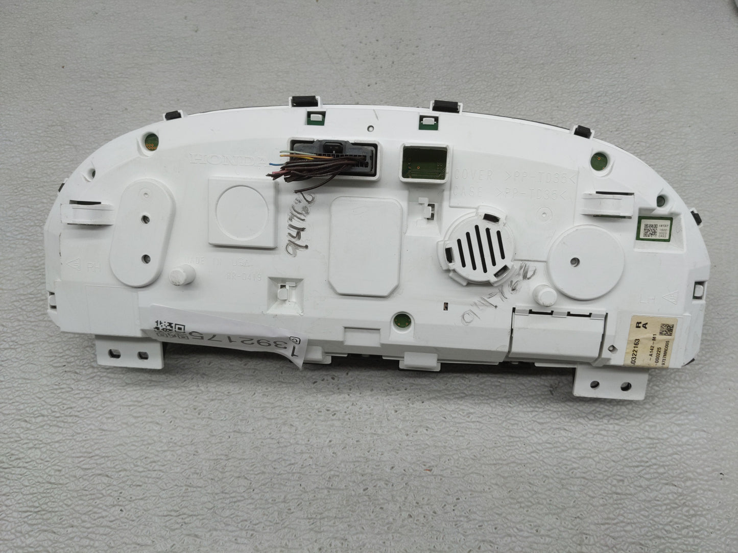 2013-2017 Honda Accord Instrument Cluster Speedometer Gauges P/N:78100-T2F-A142-M1 Fits Fits 2013 2014 2015 2016 2017 OEM Us