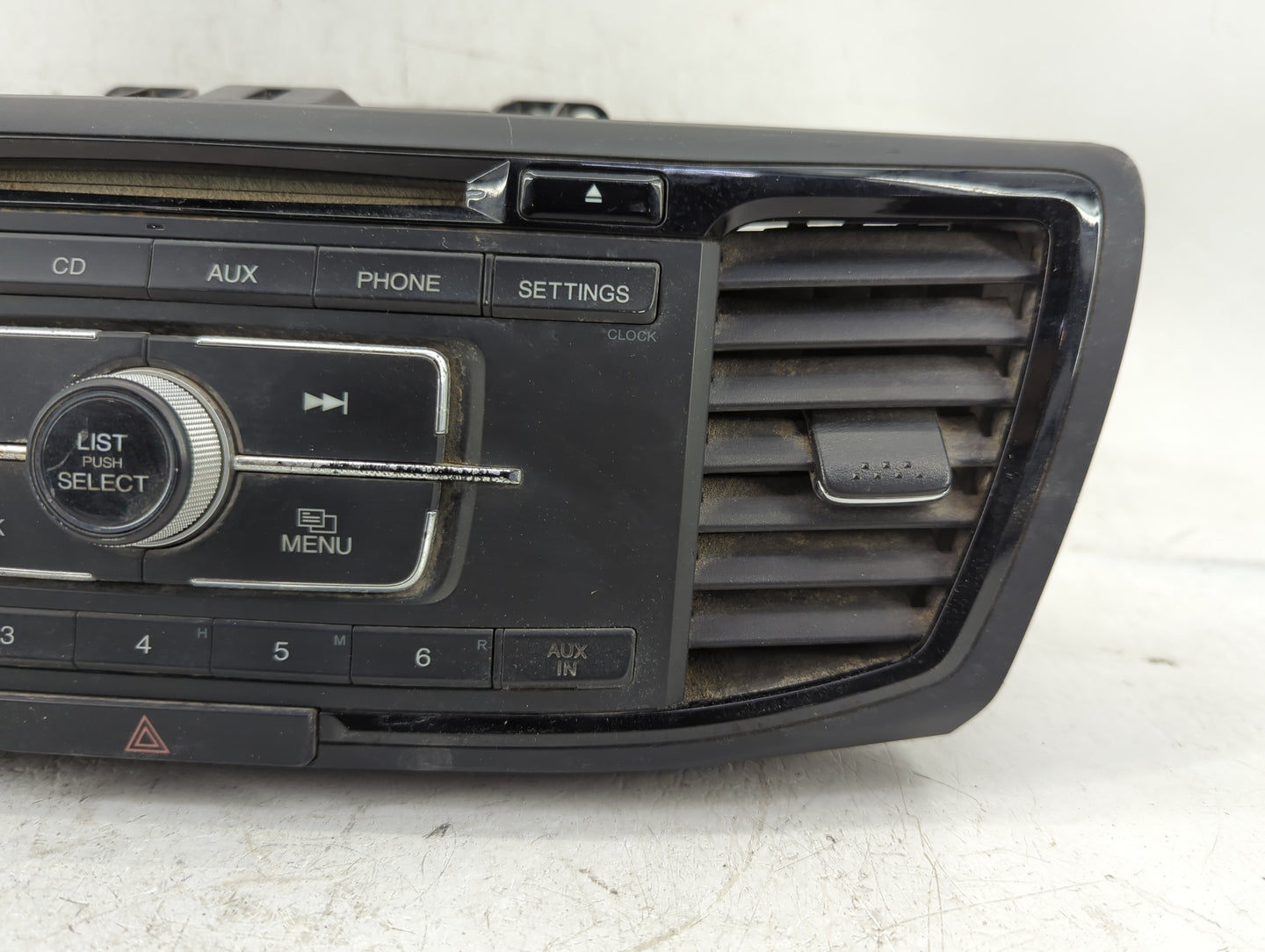 2016-2017 Honda Accord Radio AM FM Cd Player Receiver Replacement P/N:39100-T2F-A101 Fits Fits 2016 2017 OEM Used Auto Parts