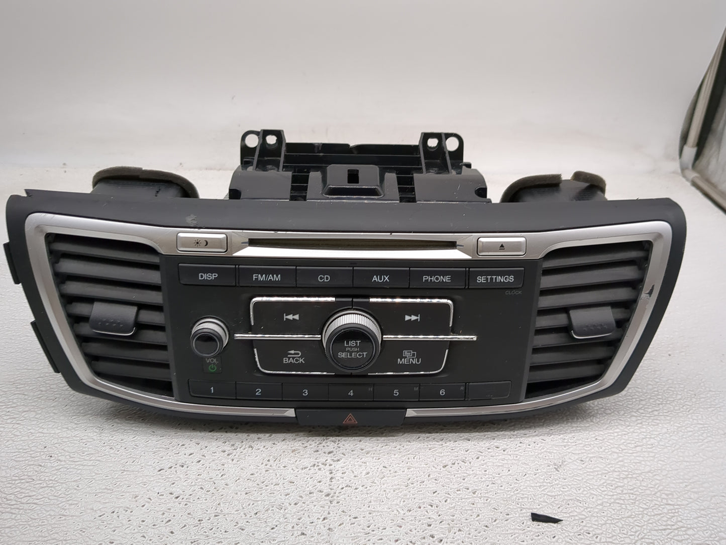 2016-2017 Honda Accord Radio AM FM Cd Player Receiver Replacement Fits Fits 2016 2017 OEM Used Auto Parts - Oemusedautoparts