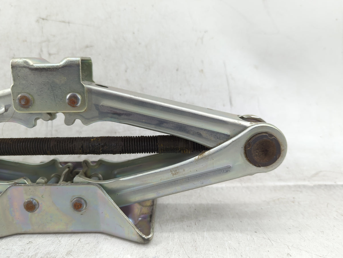 2016 Honda Accord Spare Scissor Car Jack - Oemusedautoparts1.com