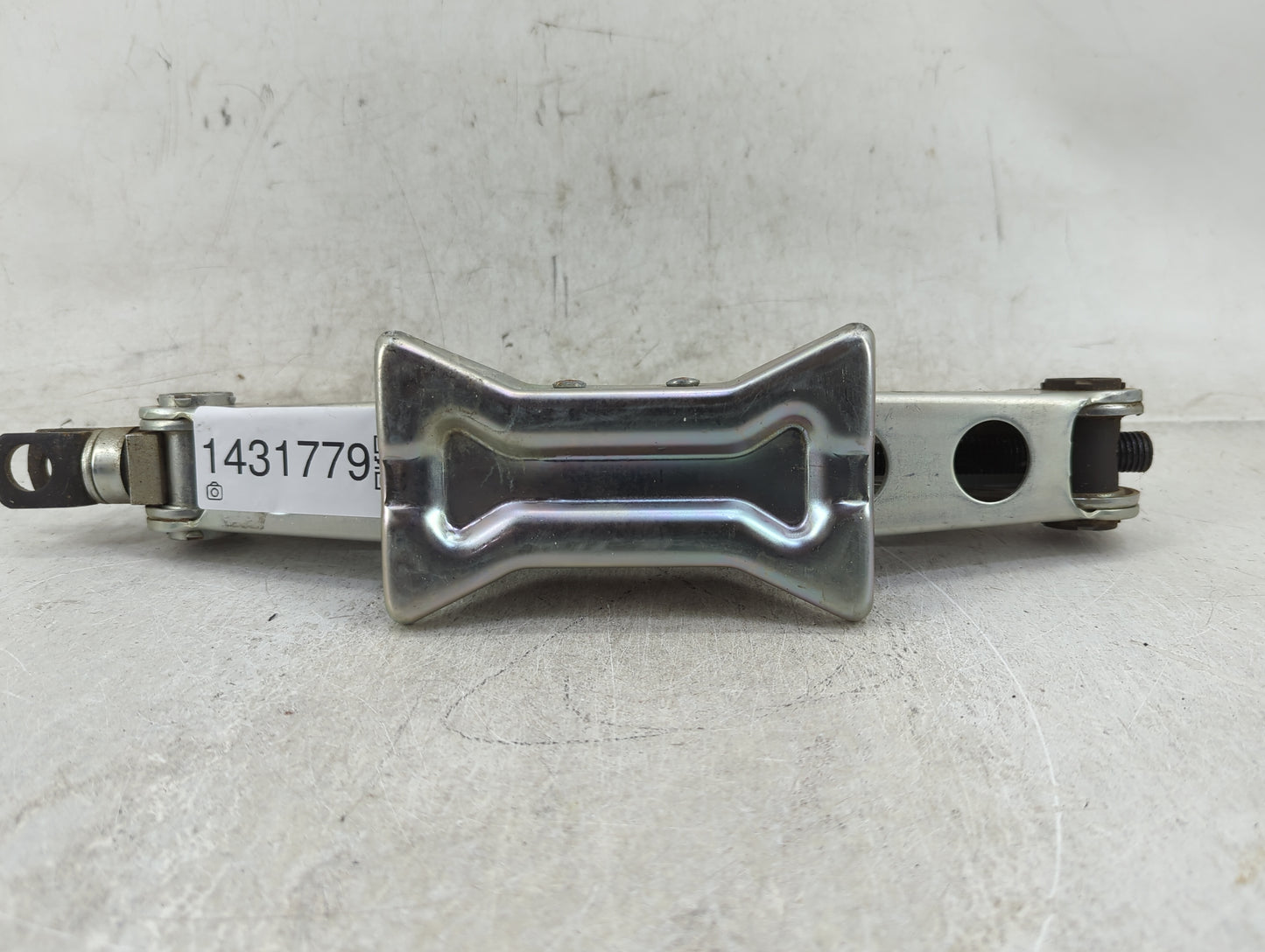 2016 Honda Accord Spare Scissor Car Jack - Oemusedautoparts1.com