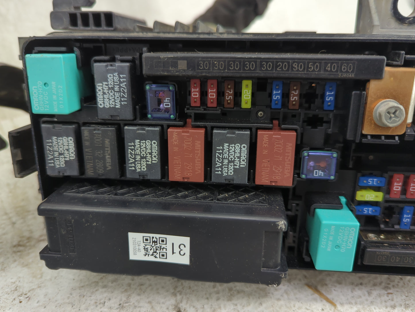 2016 Honda Accord Fusebox Fuse Box Panel Relay Module P/N:T2A-A0 83CC12256 Fits OEM Used Auto Parts - Oemusedautoparts1.com