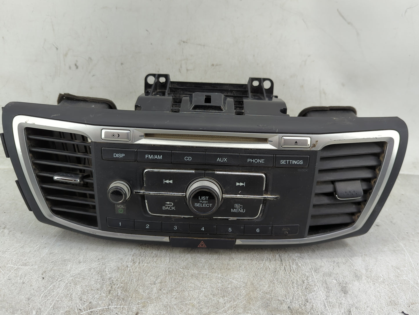 2016 Honda Accord Radio AM FM Cd Player Receiver Replacement Fits OEM Used Auto Parts - Oemusedautoparts1.com