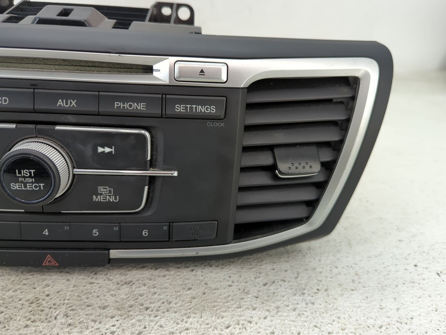 2016-2017 Honda Accord Radio AM FM Cd Player Receiver Replacement P/N:39100-T2F-A001 Fits Fits 2016 2017 OEM Used Auto Parts