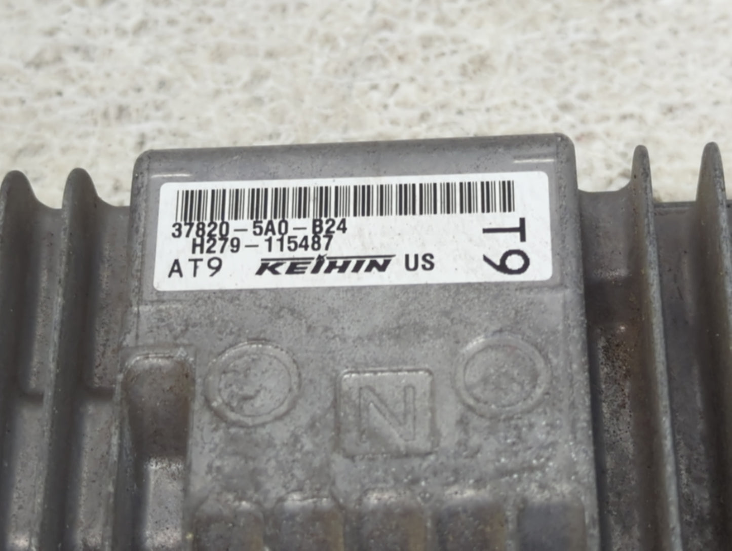 2016-2017 Honda Accord PCM Engine Control Computer ECU ECM PCU OEM P/N:37820-5A0-B24 H279-115487 Fits Fits 2016 2017 OEM Use