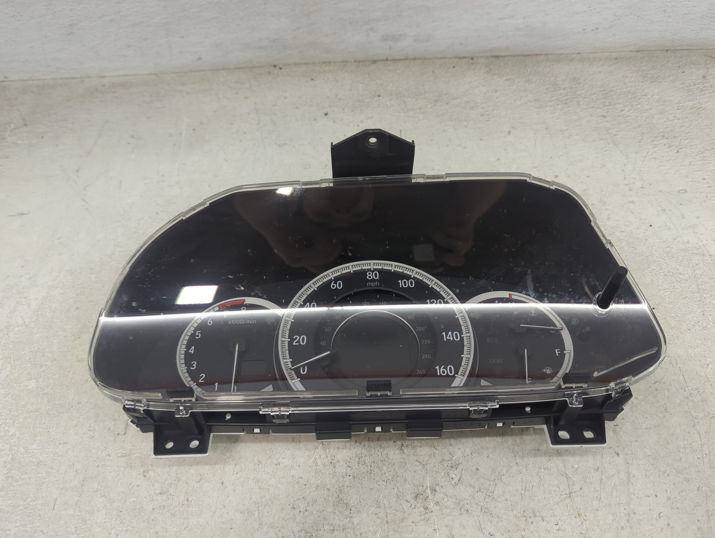 2016-2017 Honda Accord Instrument Cluster Speedometer Gauges Miles:138K Fits Fits 2016 2017 OEM Used Auto Parts - Oemusedaut