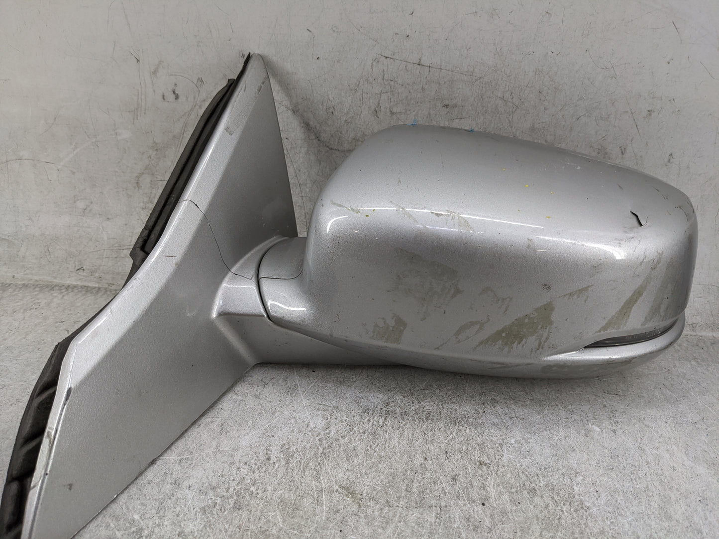 2013-2016 Honda Accord Driver Side View Mirror - Left Door Mirror OEM Used - Oemusedautoparts1.com
