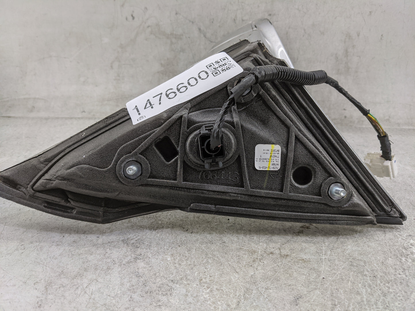 2013-2016 Honda Accord Driver Side View Mirror - Left Door Mirror OEM Used - Oemusedautoparts1.com