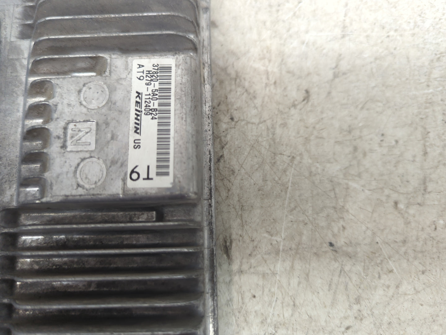 2016-2017 Honda Accord PCM Engine Control Computer ECU ECM PCU OEM P/N:37820-5A0-B24 H279-112409 Fits Fits 2016 2017 OEM Use