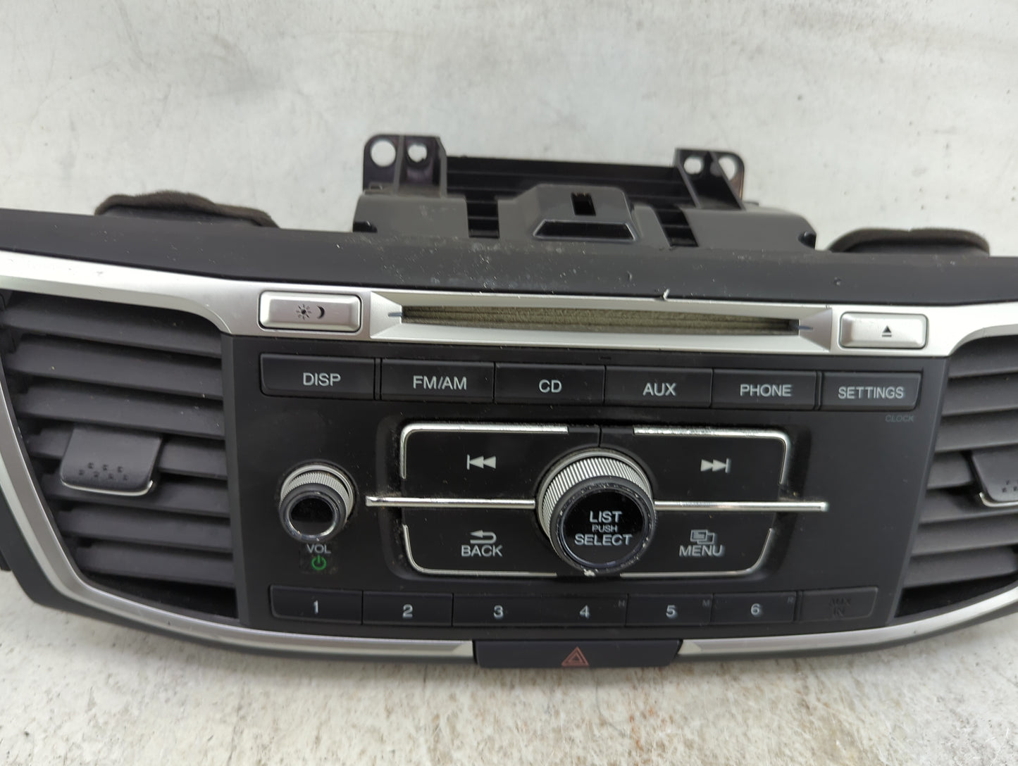 2016-2017 Honda Accord Radio AM FM Cd Player Receiver Replacement P/N:CD9806ZHXUWL U064379, CWT1644, U019297 Fits Fits 2016 