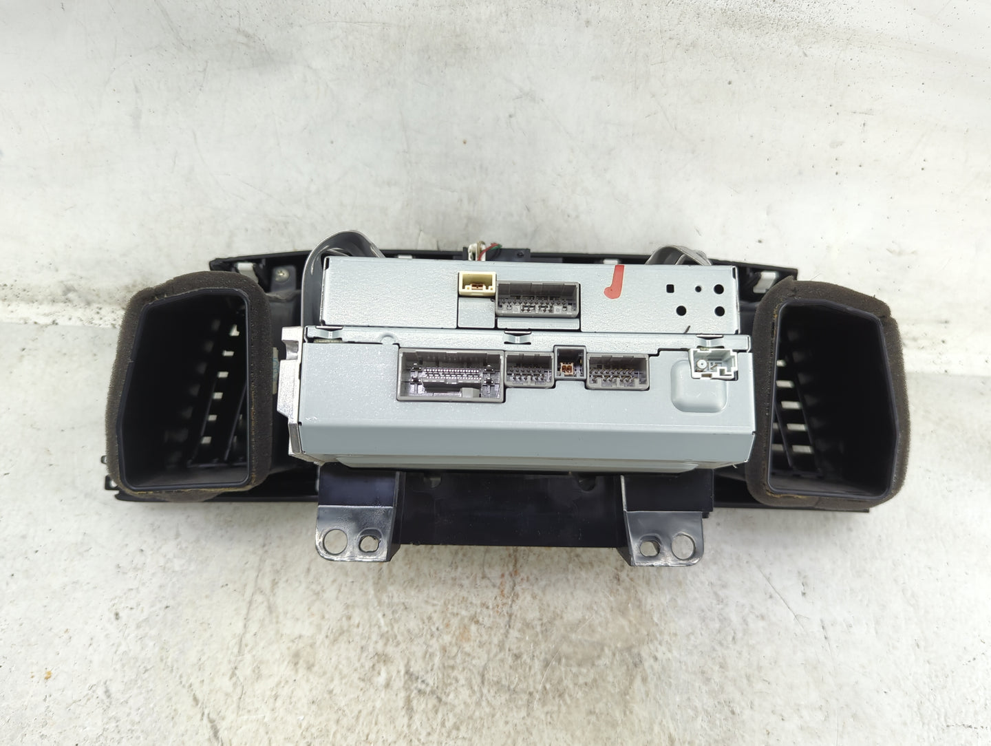 2016-2017 Honda Accord Radio AM FM Cd Player Receiver Replacement P/N:CD9806ZHXUWL U064379, CWT1644, U019297 Fits Fits 2016 
