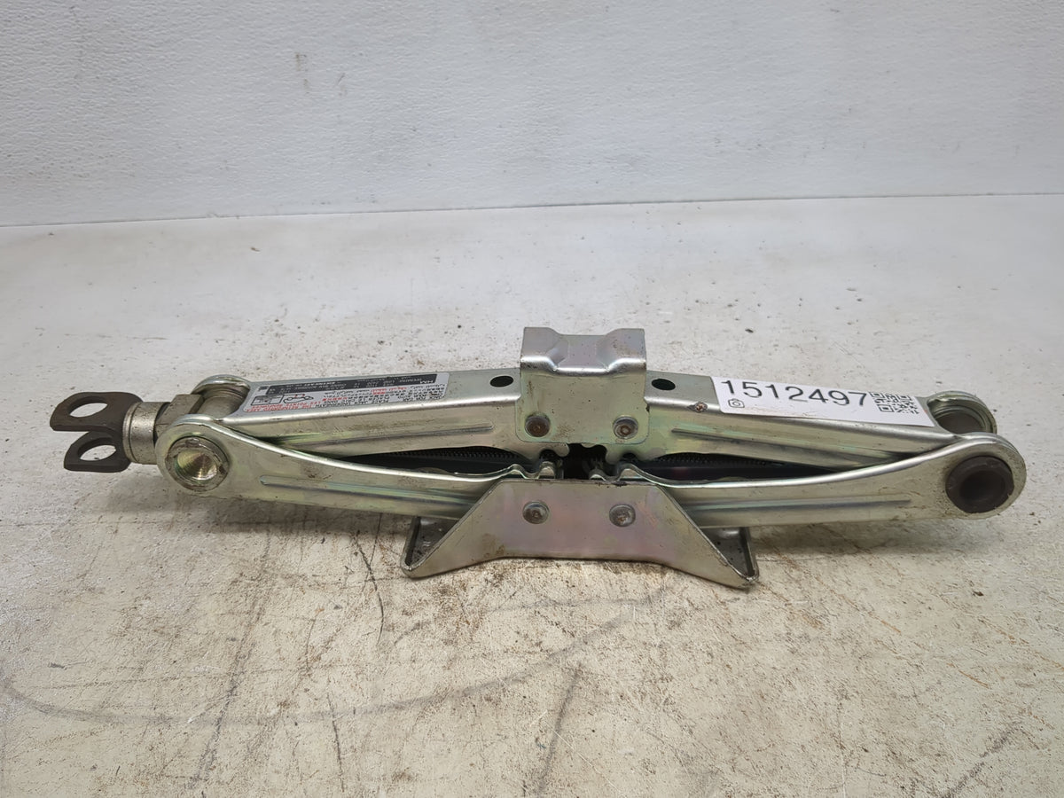 2016 Honda Accord Spare Scissor Car Jack 1512497 - Oemusedautoparts1.com