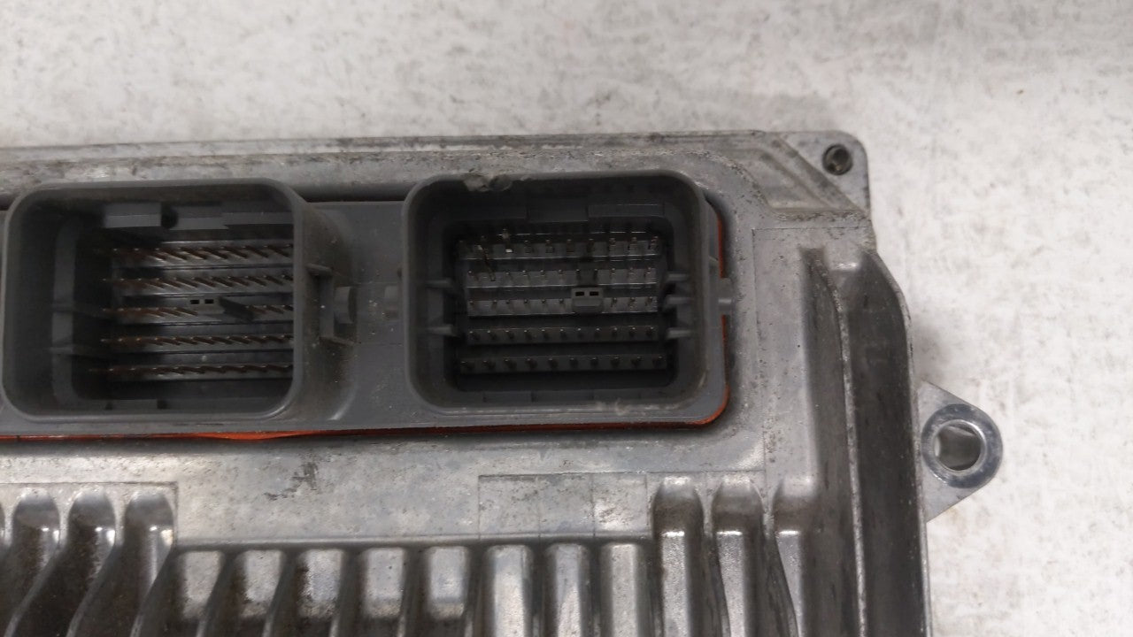 2016-2017 Honda Accord PCM Engine Control Computer ECU ECM PCU OEM P/N:37820-5A0-B25 Fits Fits 2016 2017 OEM Used Auto Parts