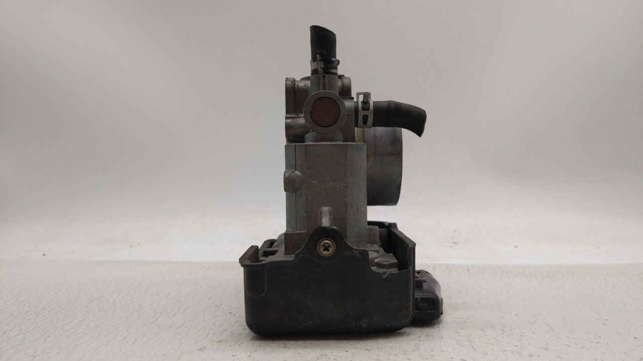 2013-2017 Honda Accord Throttle Body P/N:GMF4A Fits Fits 2013 2014 2015 2016 2017 2018 OEM Used Auto Parts - Oemusedautopart