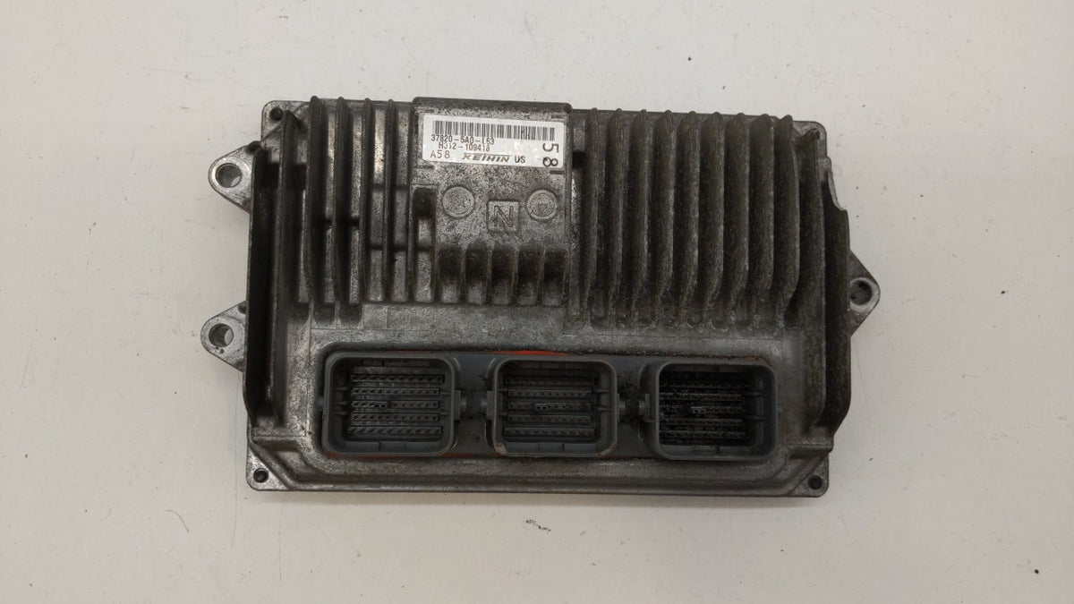 2016-2017 Honda Accord PCM Engine Control Computer ECU ECM PCU OEM P/N:37820-5A0-L63 37820-5A0-L64 Fits 2016 2017 OEM Used A