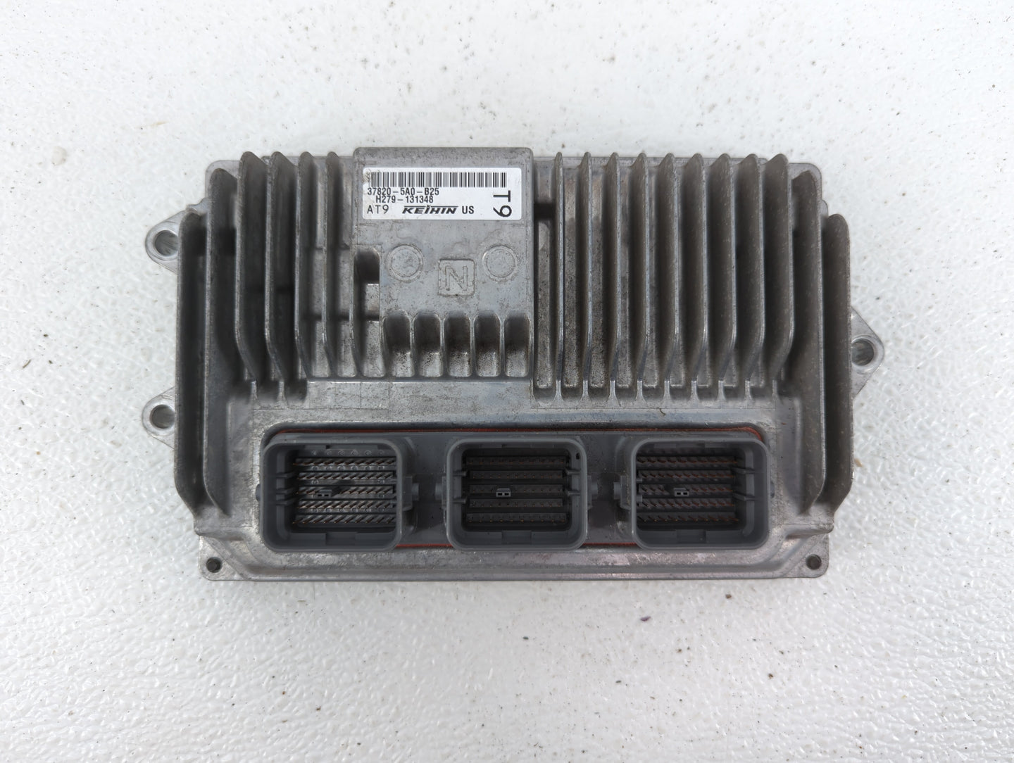 2016-2017 Honda Accord PCM Engine Control Computer ECU ECM PCU OEM P/N:37820-5A0-B23 37820-5A0-B24 Fits Fits 2016 2017 OEM U
