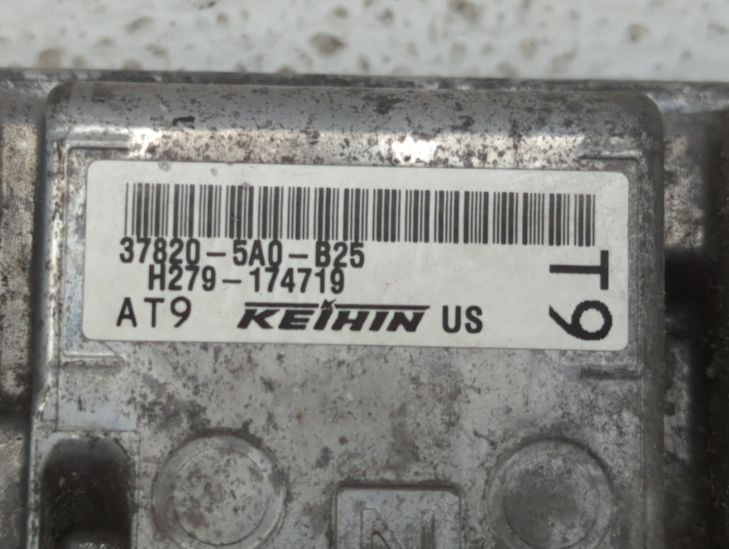2016-2017 Honda Accord PCM Engine Control Computer ECU ECM PCU OEM P/N:37820-5A0-B23 37820-5A0-B24 Fits Fits 2016 2017 OEM U