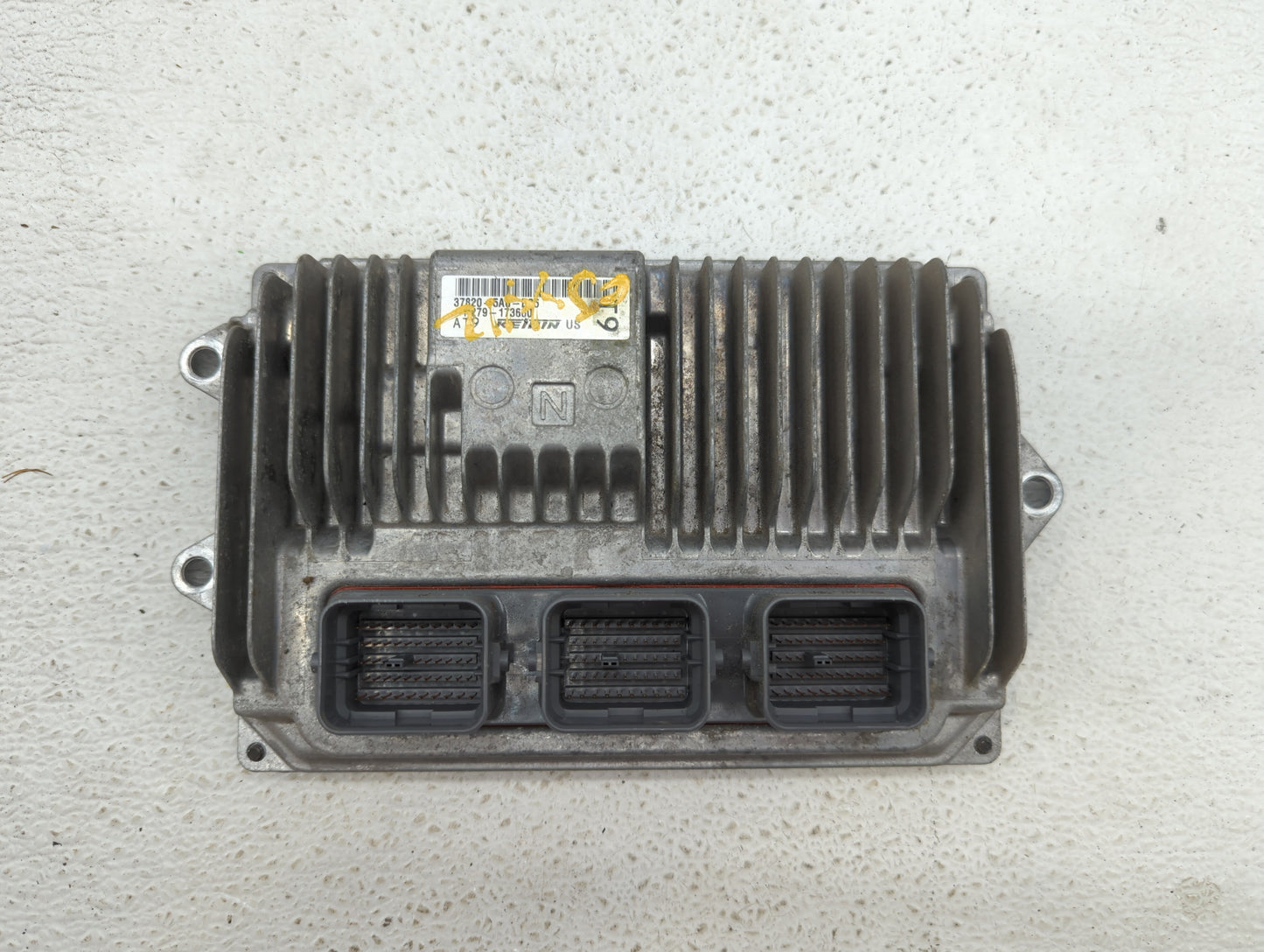 2016-2017 Honda Accord PCM Engine Control Computer ECU ECM PCU OEM P/N:37820-5A0-B23 37820-5A0-B24 Fits Fits 2016 2017 OEM U