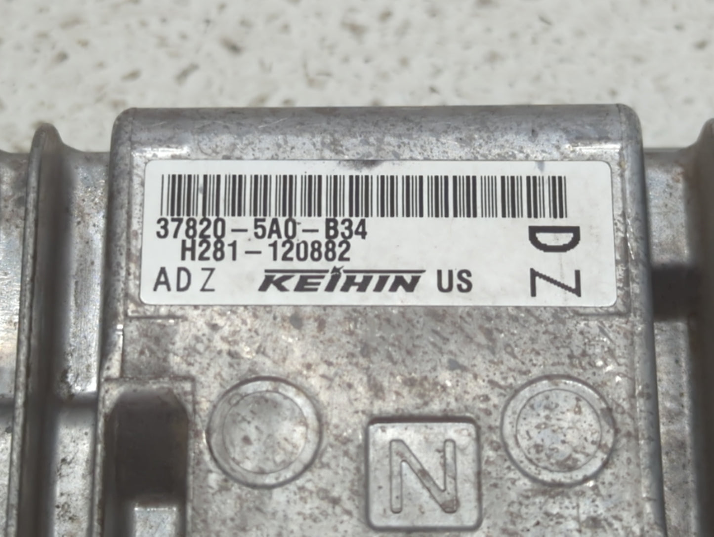 2016-2017 Honda Accord PCM Engine Control Computer ECU ECM PCU OEM P/N:37820-5A0-B34 37820-5A0-B55 Fits Fits 2016 2017 OEM U