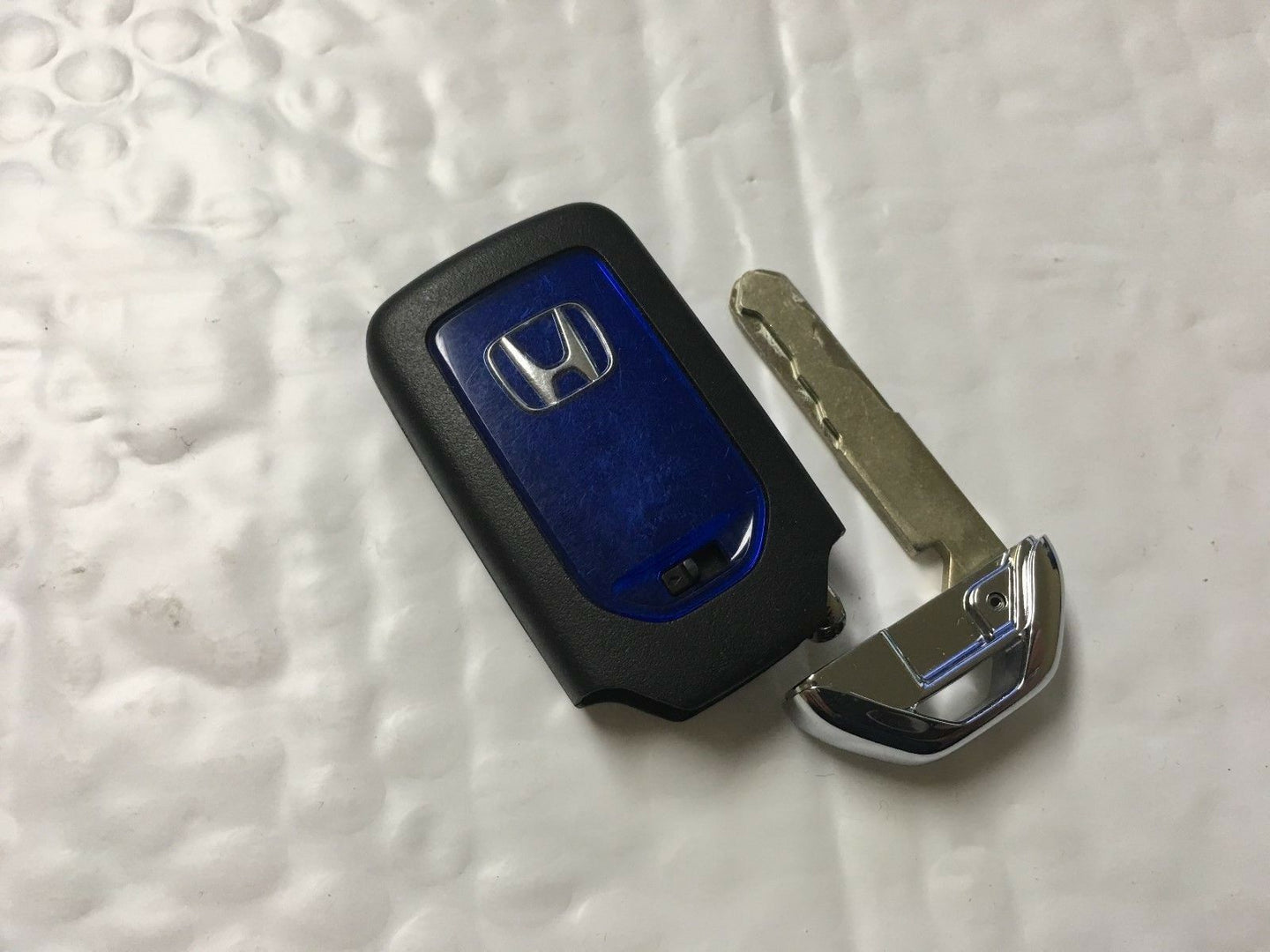Honda Accord Hybrid Keyless Entry Remote Fob Acj932hk1210a 4 Buttons - Oemusedautoparts1.com