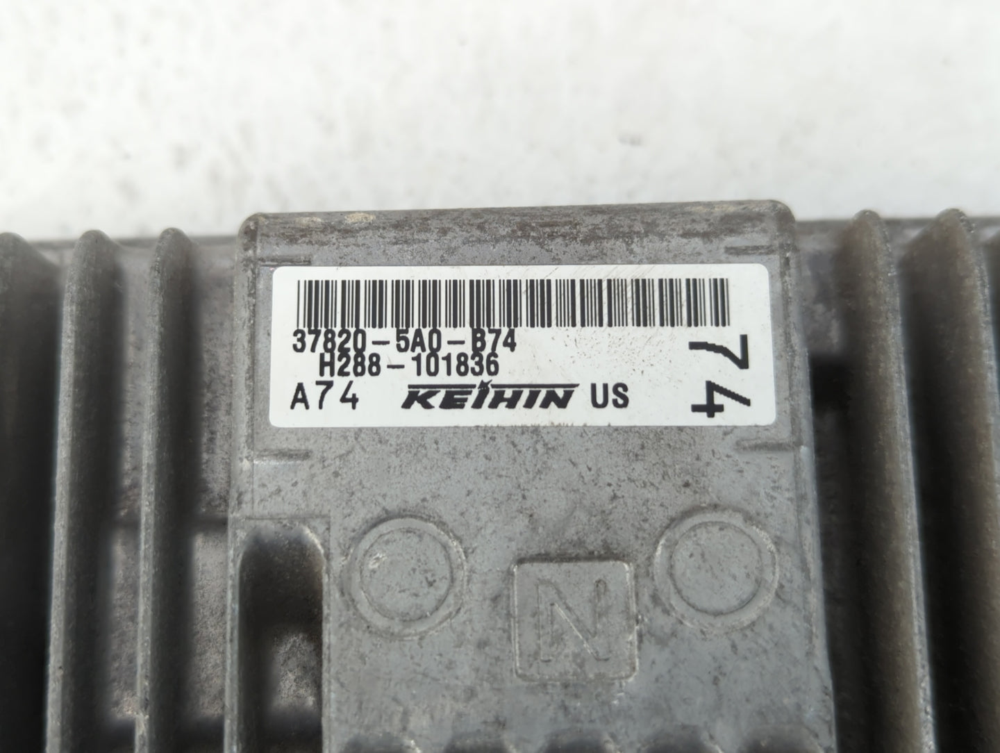 2016-2017 Honda Accord PCM Engine Control Computer ECU ECM PCU OEM P/N:37820-5A0-B74 Fits Fits 2016 2017 OEM Used Auto Parts