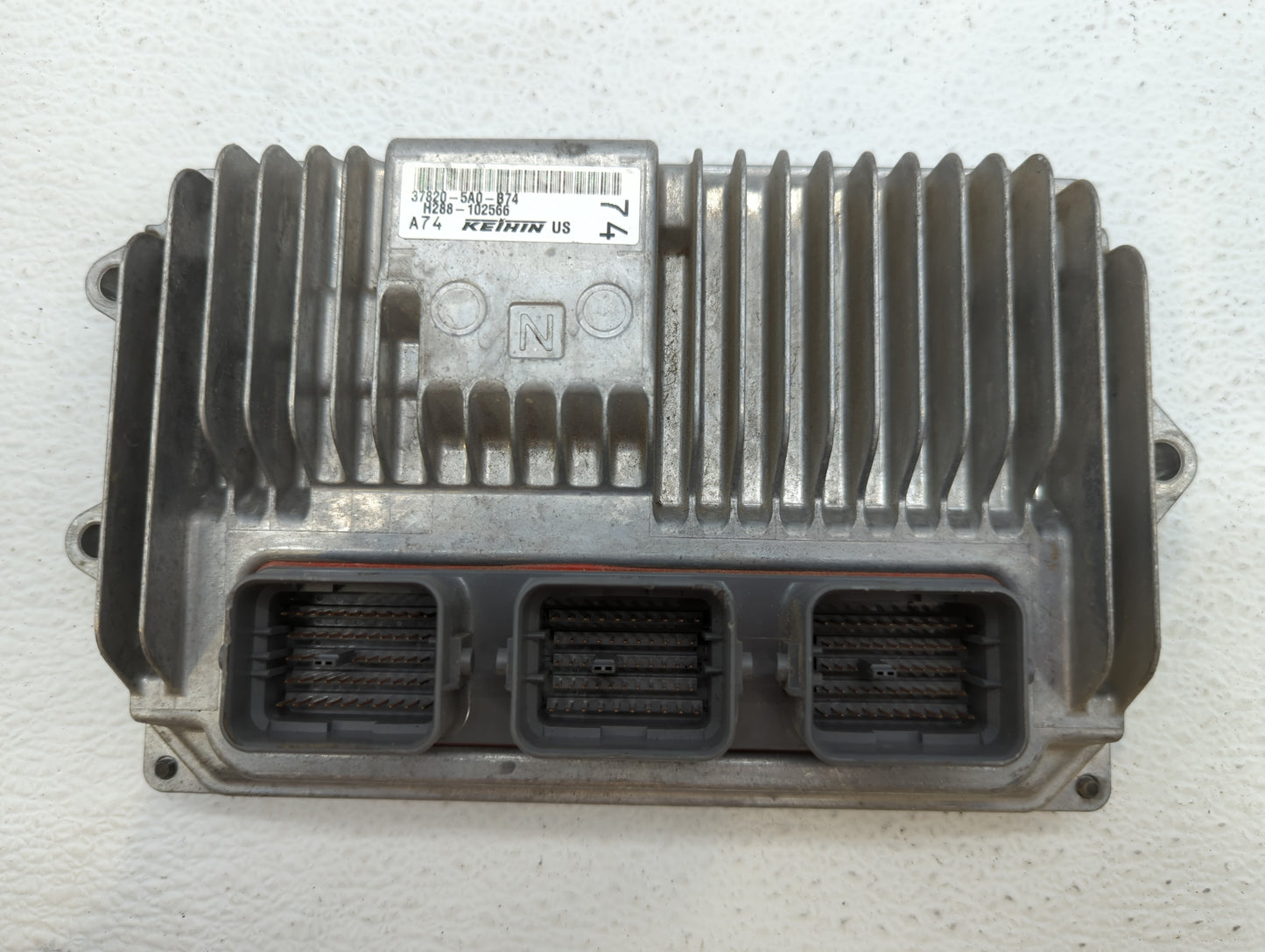 2016-2017 Honda Accord PCM Engine Control Computer ECU ECM PCU OEM P/N:37820-5A0-B74 Fits Fits 2016 2017 OEM Used Auto Parts