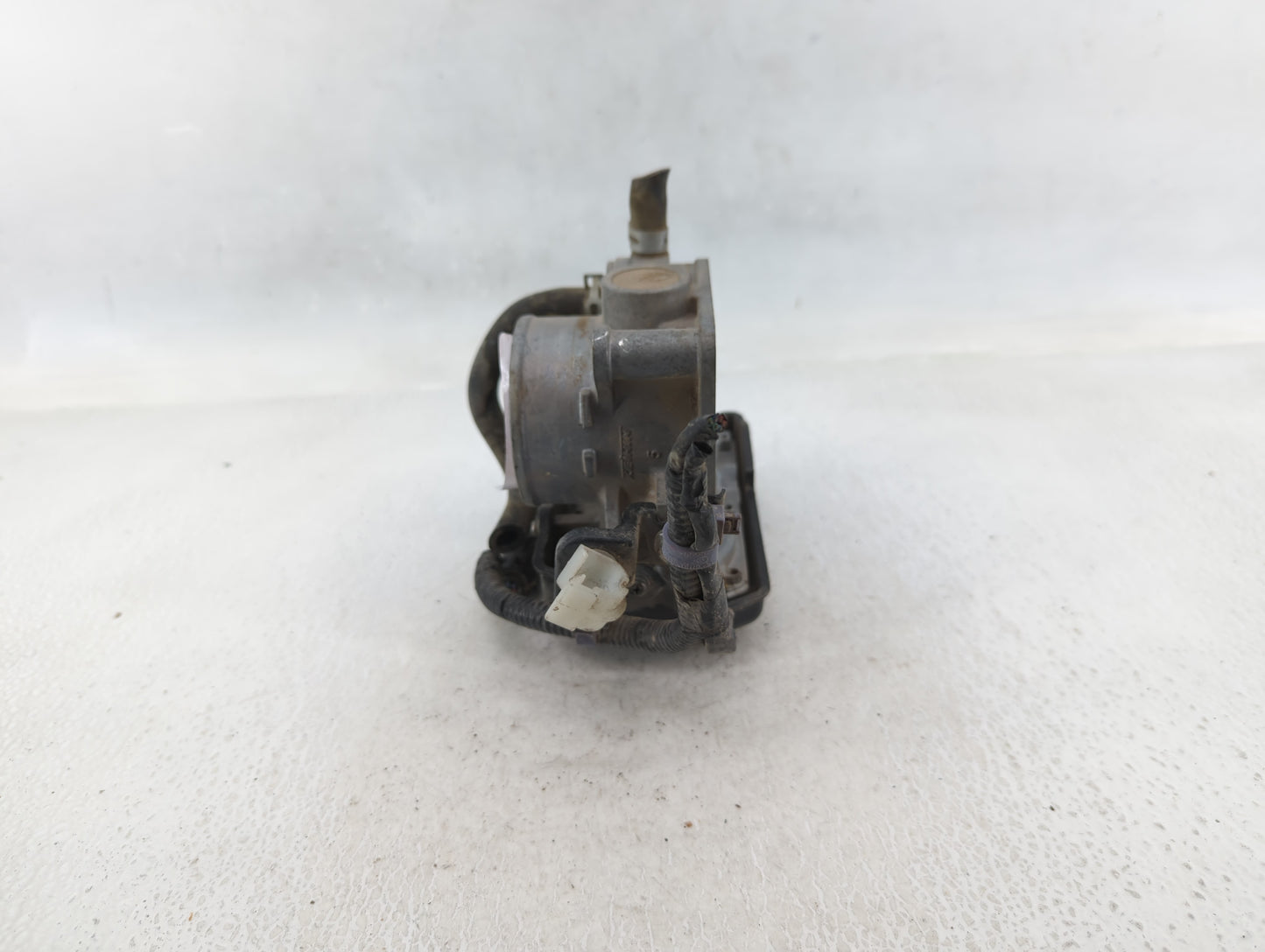 2013-2017 Honda Accord Throttle Body P/N:GMF 4A Fits Fits 2013 2014 2015 2016 2017 2018 2019 2020 2021 2022 OEM Used Auto Pa