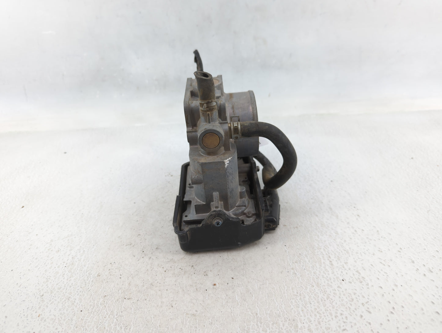 2013-2017 Honda Accord Throttle Body P/N:GMF 4A Fits Fits 2013 2014 2015 2016 2017 2018 2019 2020 2021 2022 OEM Used Auto Pa