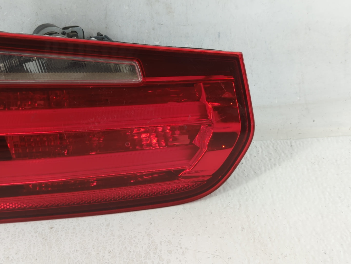 2016-2017 Honda Accord Tail Light Assembly Driver Left OEM P/N:6516 E9 6782 E9 6782 Fits Fits 2016 2017 OEM Used Auto Parts 