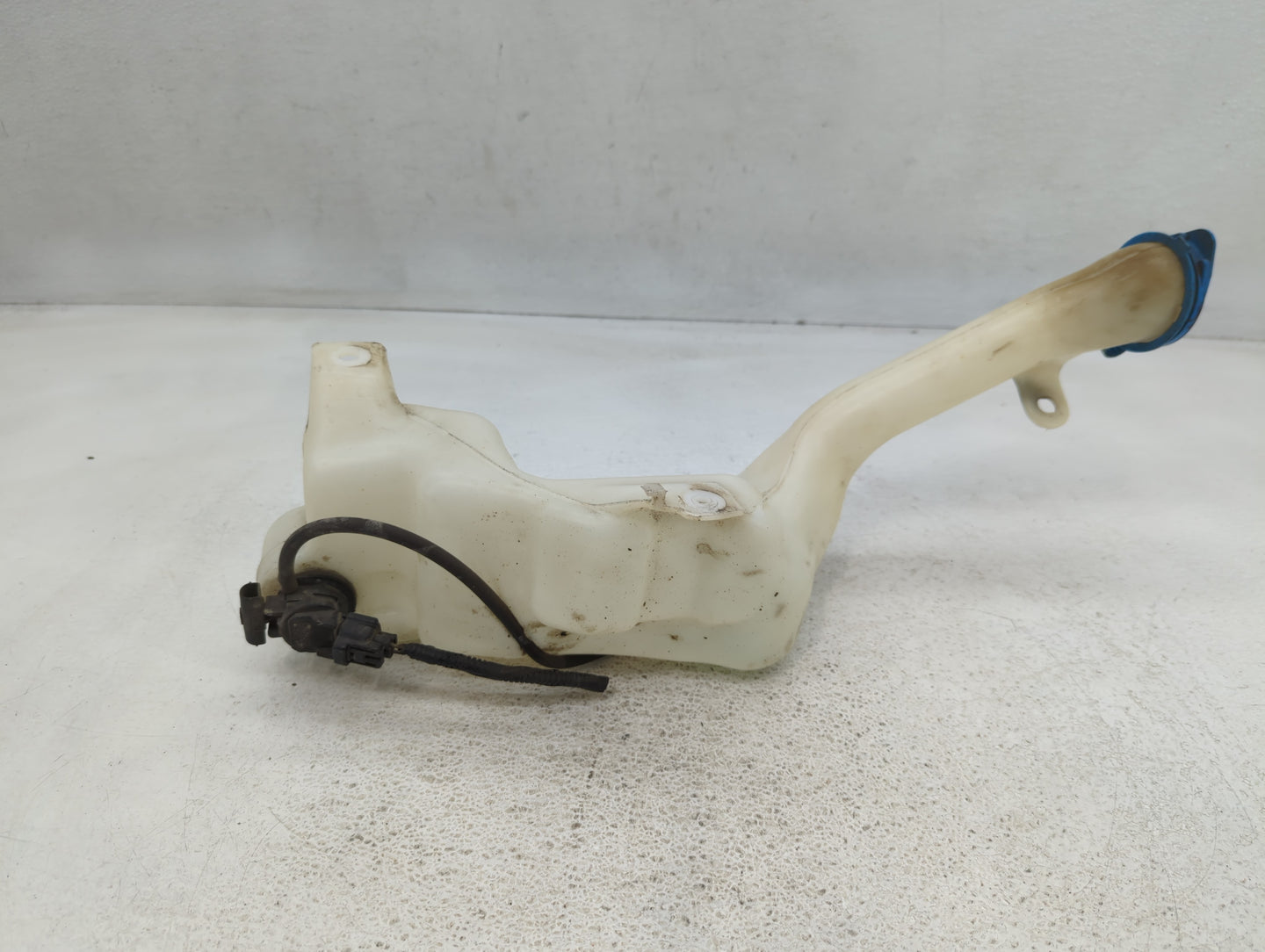2013-2017 Honda Accord Windshield Washer Fluid Reservoir Bottle Oem - Oemusedautoparts1.com